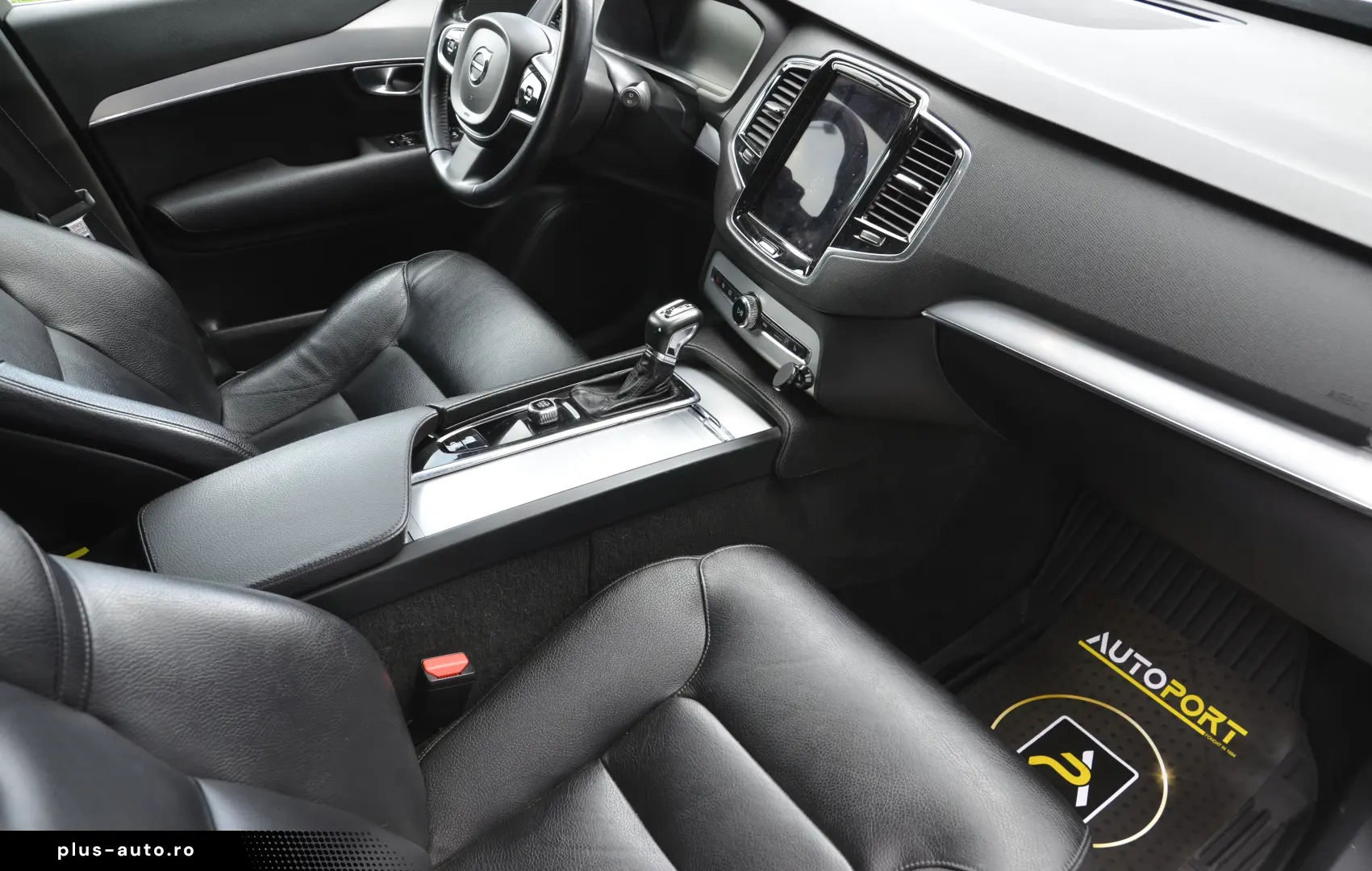 Volvo XC90 Momentum Plus 2.0 D5 AWD GEARTRONIC