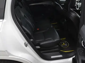 Volvo XC90 Momentum Plus 2.0 D5 AWD GEARTRONIC