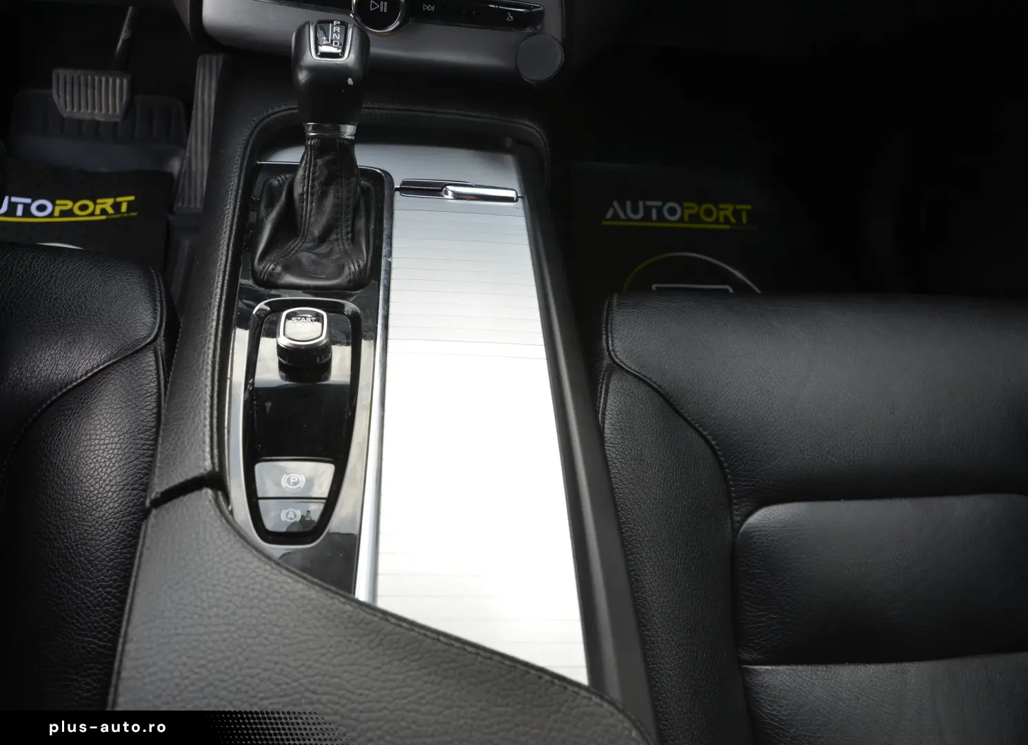 Volvo XC90 Momentum Plus 2.0 D5 AWD GEARTRONIC