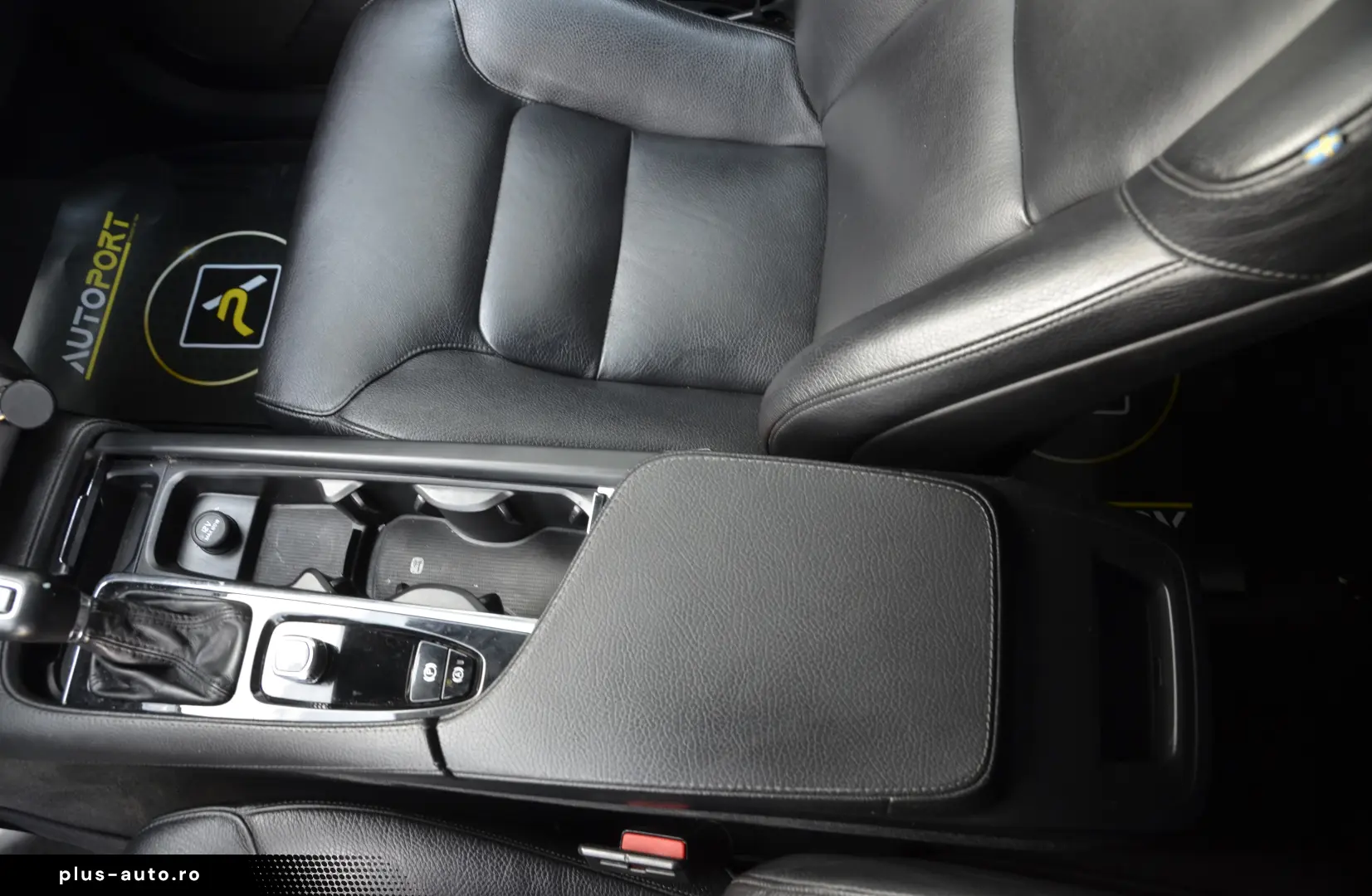 Volvo XC90 Momentum Plus 2.0 D5 AWD GEARTRONIC