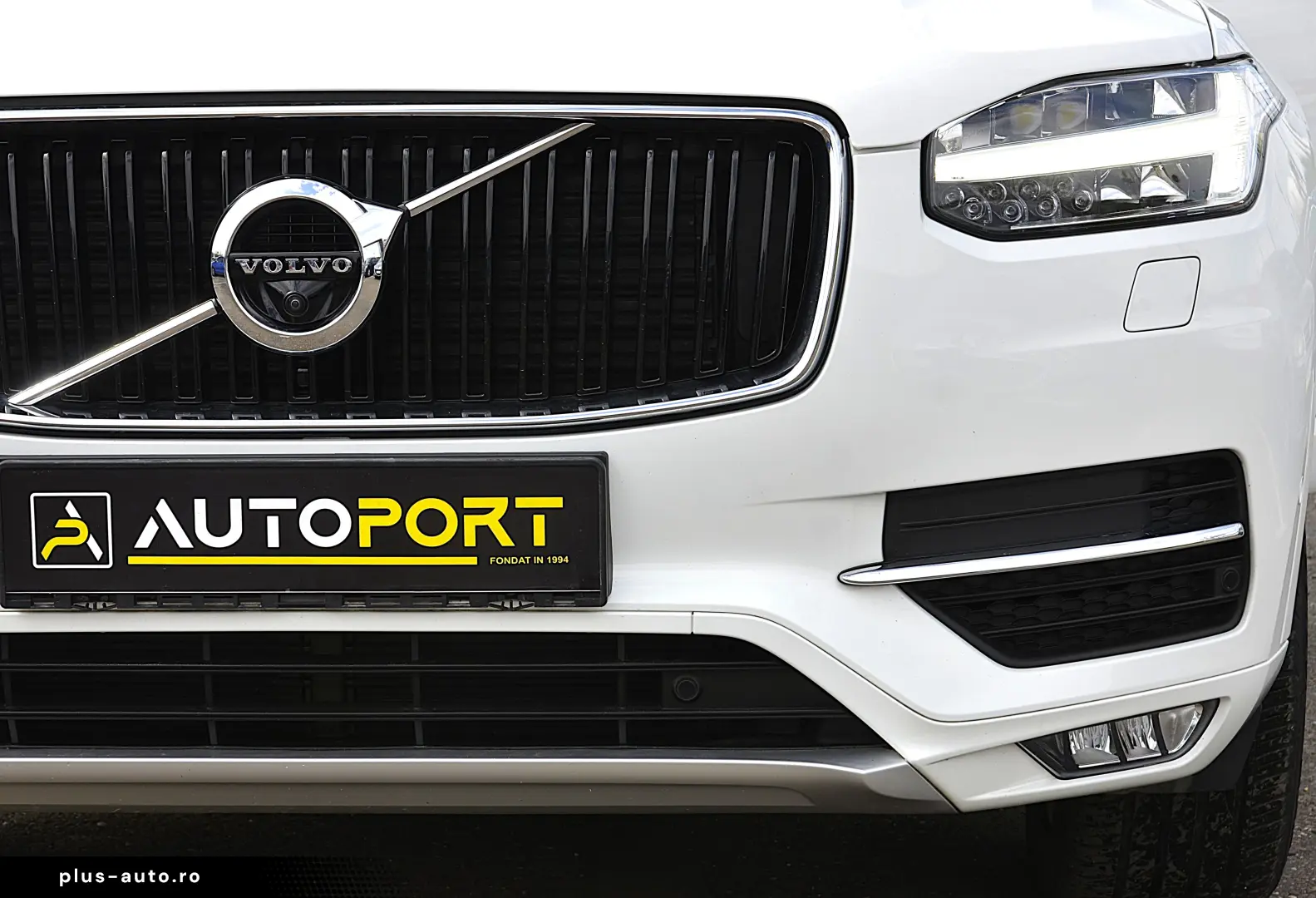 Volvo XC90 Momentum Plus 2.0 D5 AWD GEARTRONIC