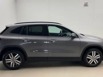 MERCEDES-BENZ EQA 250 Electric Art Advanced Pano Night