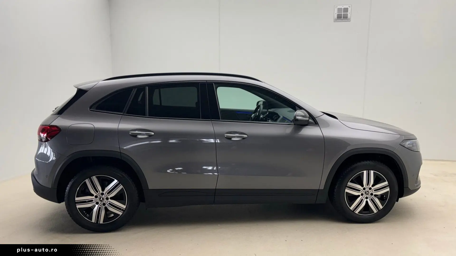 MERCEDES-BENZ EQA 250 Electric Art Advanced Pano Night