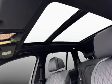 BMW X5 xDr30d M SPORT PRO 2-Achs StHz SkyL AHK KomSi