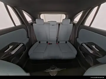 MERCEDES-BENZ EQA 250 AMG-LINE 360 GUARD MBUX LENKRADHZGLED