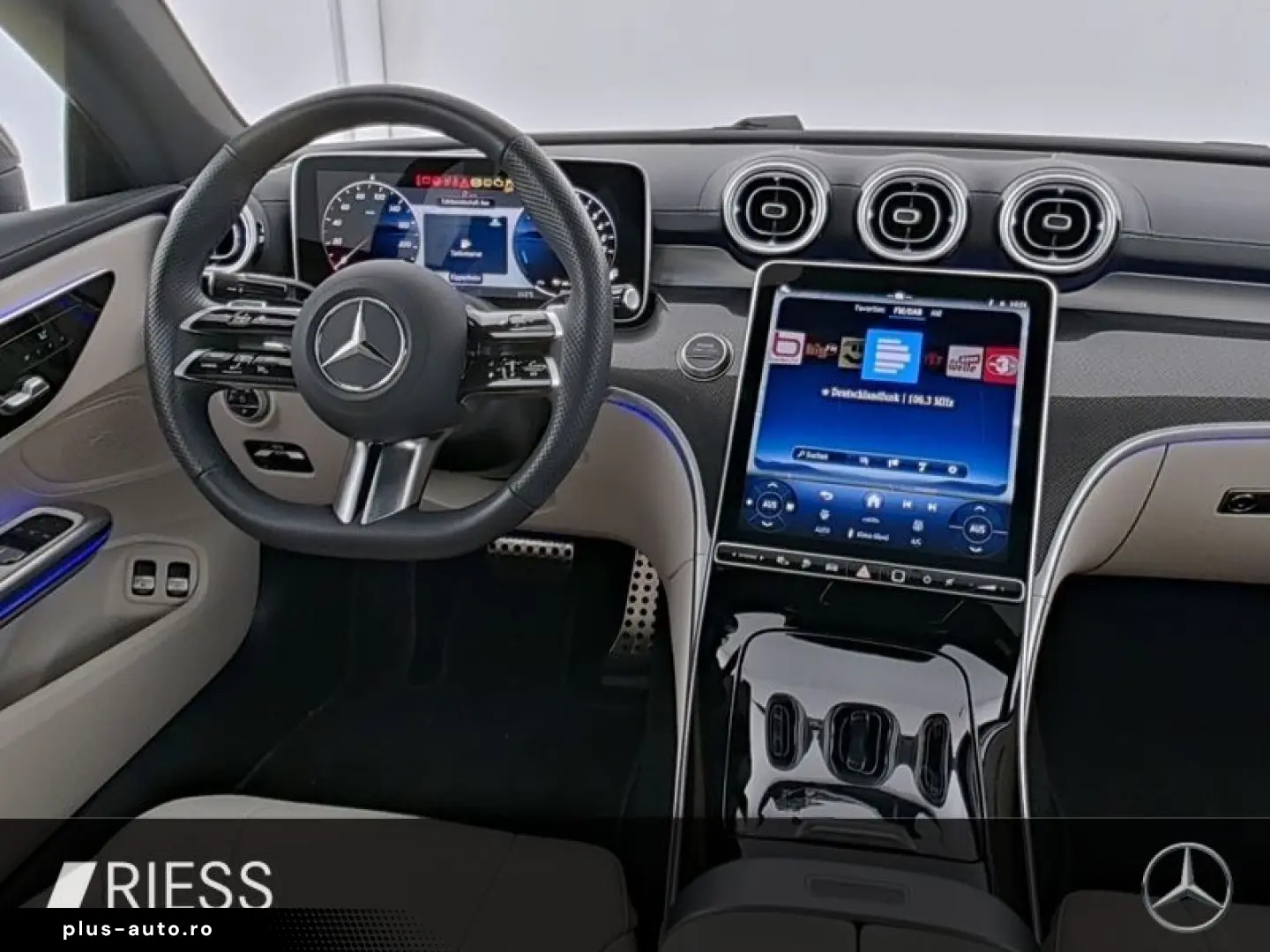 MERCEDES-BENZ CLE 300 e AMG Sport Night Distr Pano W-Paket