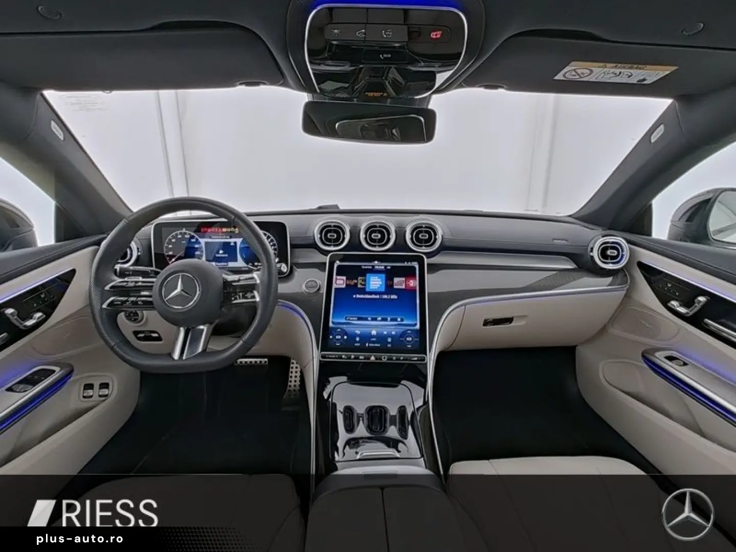 MERCEDES-BENZ CLE 300 e AMG Sport Night Distr Pano W-Paket