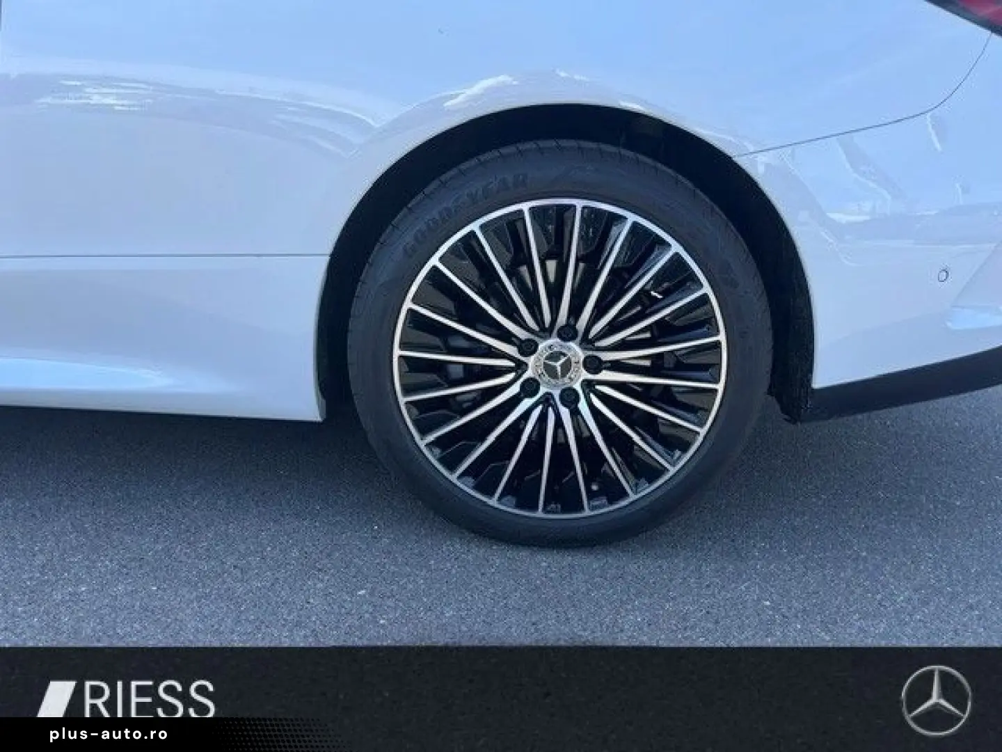 MERCEDES-BENZ CLE 300 e AMG Sport Night Distr Vorr P&hellip;