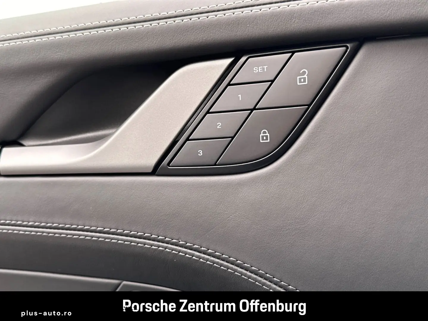 PORSCHE 992 -2 911 Carrera Cabrio Memory Bose 360 Klimas