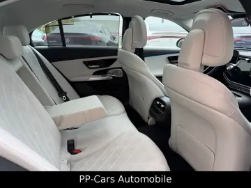MERCEDES-BENZ E 220d 4M Exclusive Premium  Superscre&hellip;