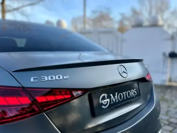 MERCEDES-BENZ C300e 4MATIC AMG-Line Garantie 360
