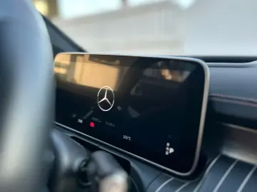 MERCEDES-BENZ C300e 4MATIC AMG-Line Garantie 360