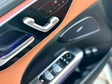 MERCEDES-BENZ C300e 4MATIC AMG-Line Garantie 360