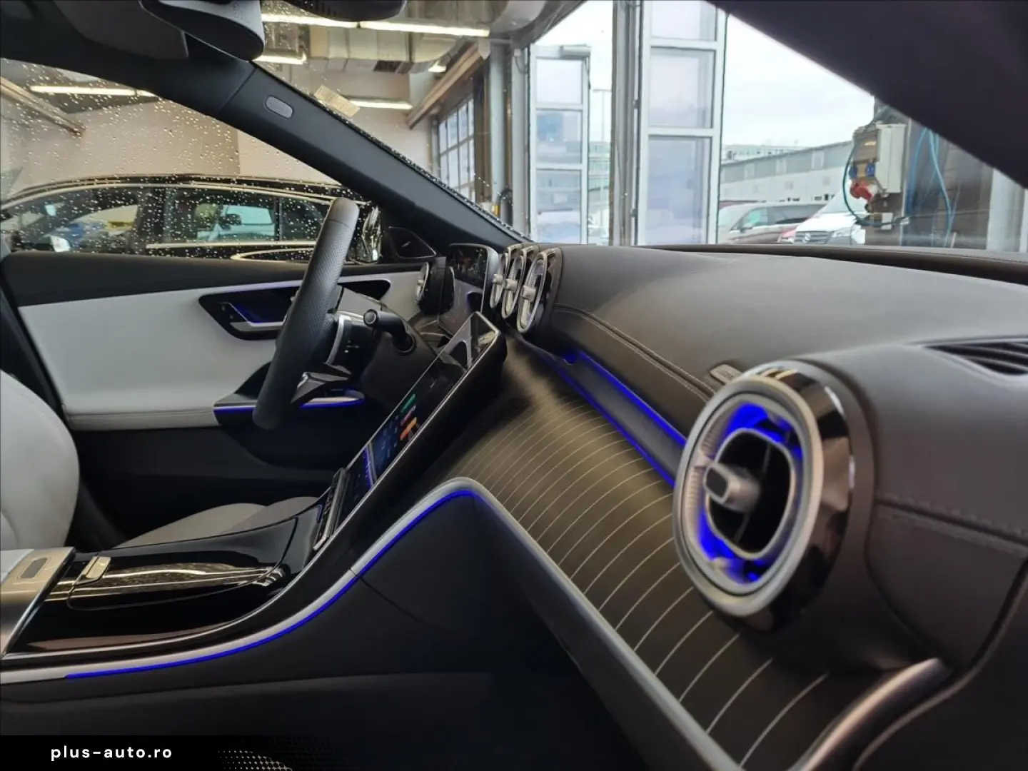 MERCEDES-BENZ Třídy C C 220d 4MATIC AMG Style Edition