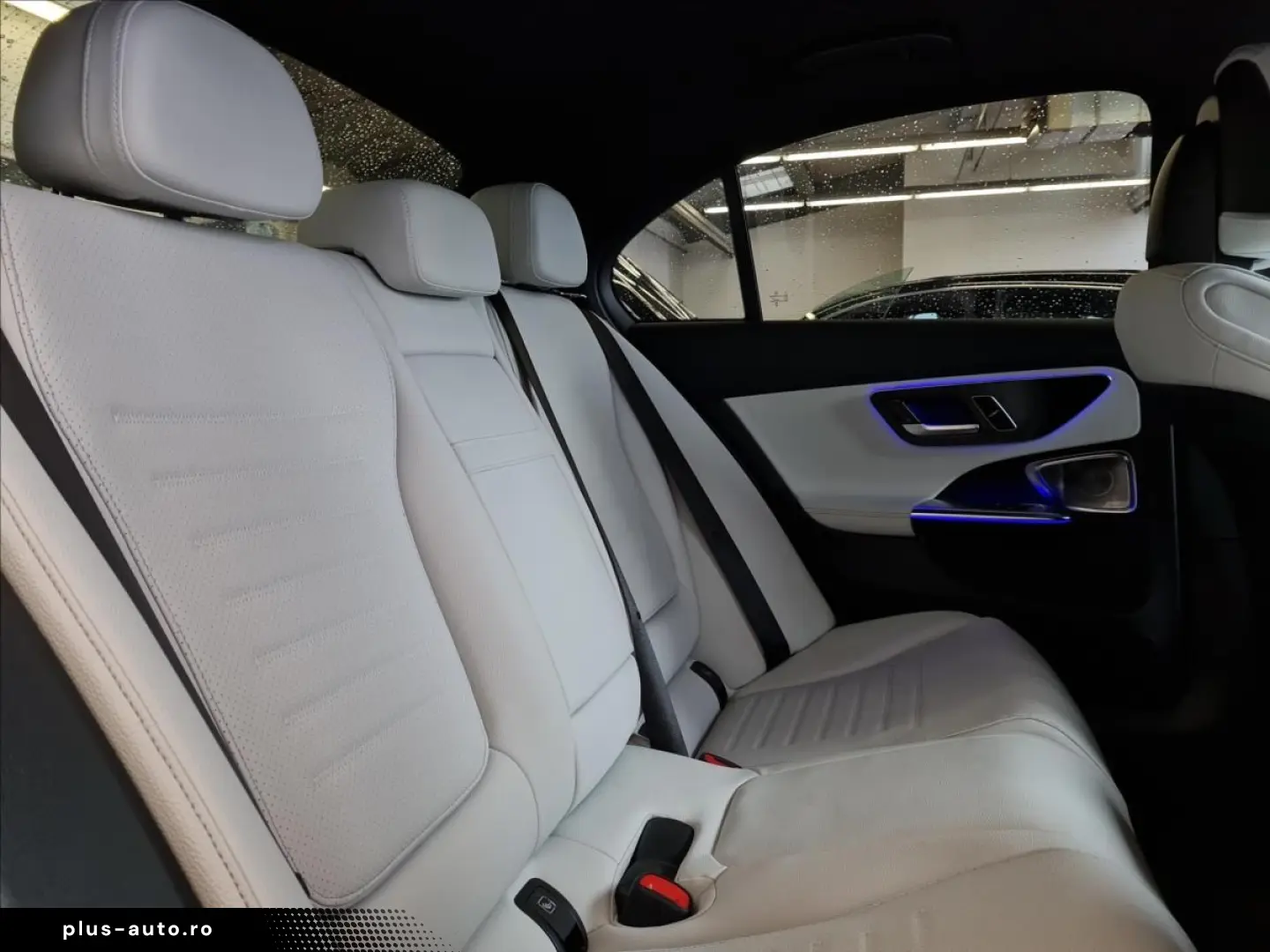 MERCEDES-BENZ Třídy C C 220d 4MATIC AMG Style Edition