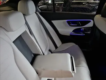 MERCEDES-BENZ Třídy C C 220d 4MATIC AMG Style Edition