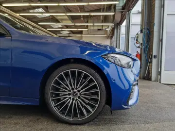 MERCEDES-BENZ Třídy C C 220d 4MATIC AMG Style Edition