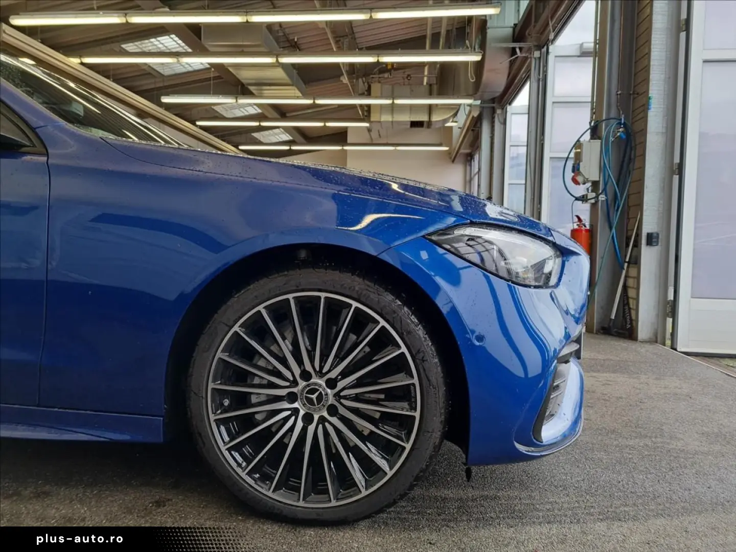 MERCEDES-BENZ Třídy C C 220d 4MATIC AMG Style Edition