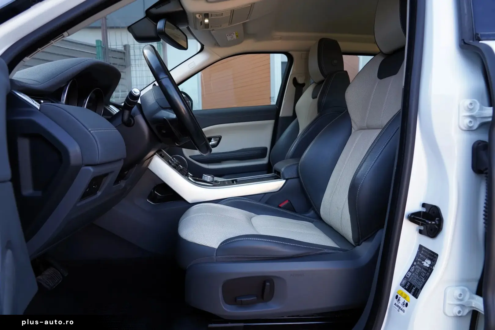 Land-Rover Range-Rover-Evoque