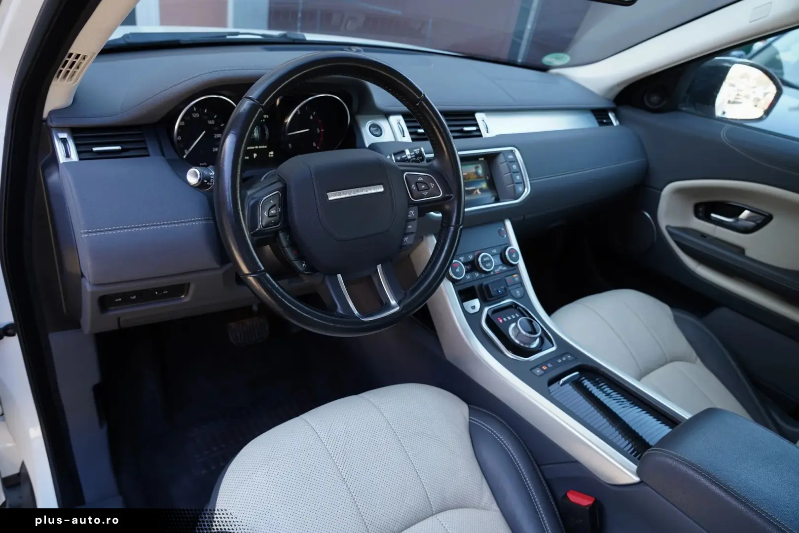 Land-Rover Range-Rover-Evoque