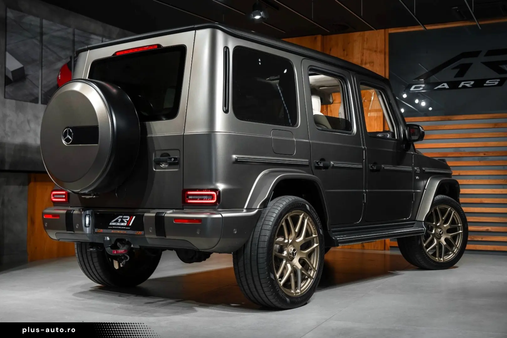 MERCEDES-BENZ G 500