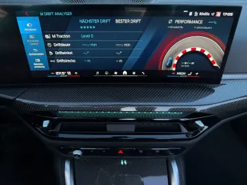 BMW M4 xDrive Competition LED HUD NAVI RFK ACC