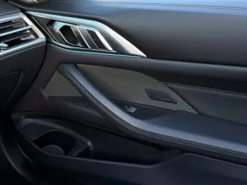 BMW M4 xDrive Competition LED HUD NAVI RFK ACC