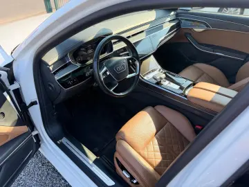 AUDI A8 50 TDI quattro S LINE MATRIX LED STAND HEADUP