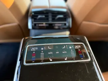 AUDI A8 50 TDI quattro S LINE MATRIX LED STAND HEADUP