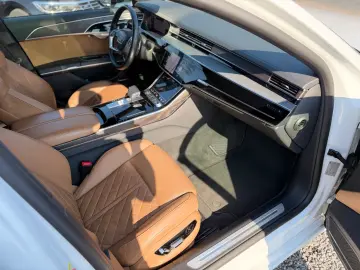 AUDI A8 50 TDI quattro S LINE MATRIX LED STAND HEADUP