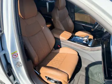 AUDI A8 50 TDI quattro S LINE MATRIX LED STAND HEADUP