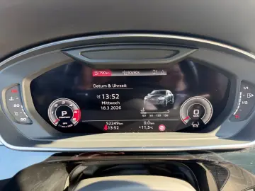 AUDI A8 50 TDI quattro S LINE MATRIX LED STAND HEADUP