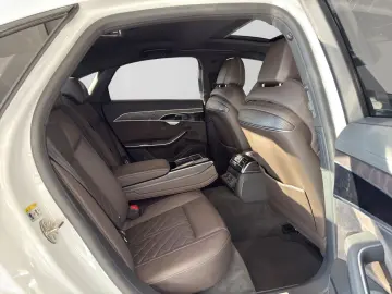 AUDI A8 50 TDI Q LM21 PANO AHK ST.HEIZ