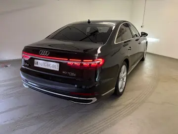 AUDI A8 60 TFSI e quattro  43 g km CO2