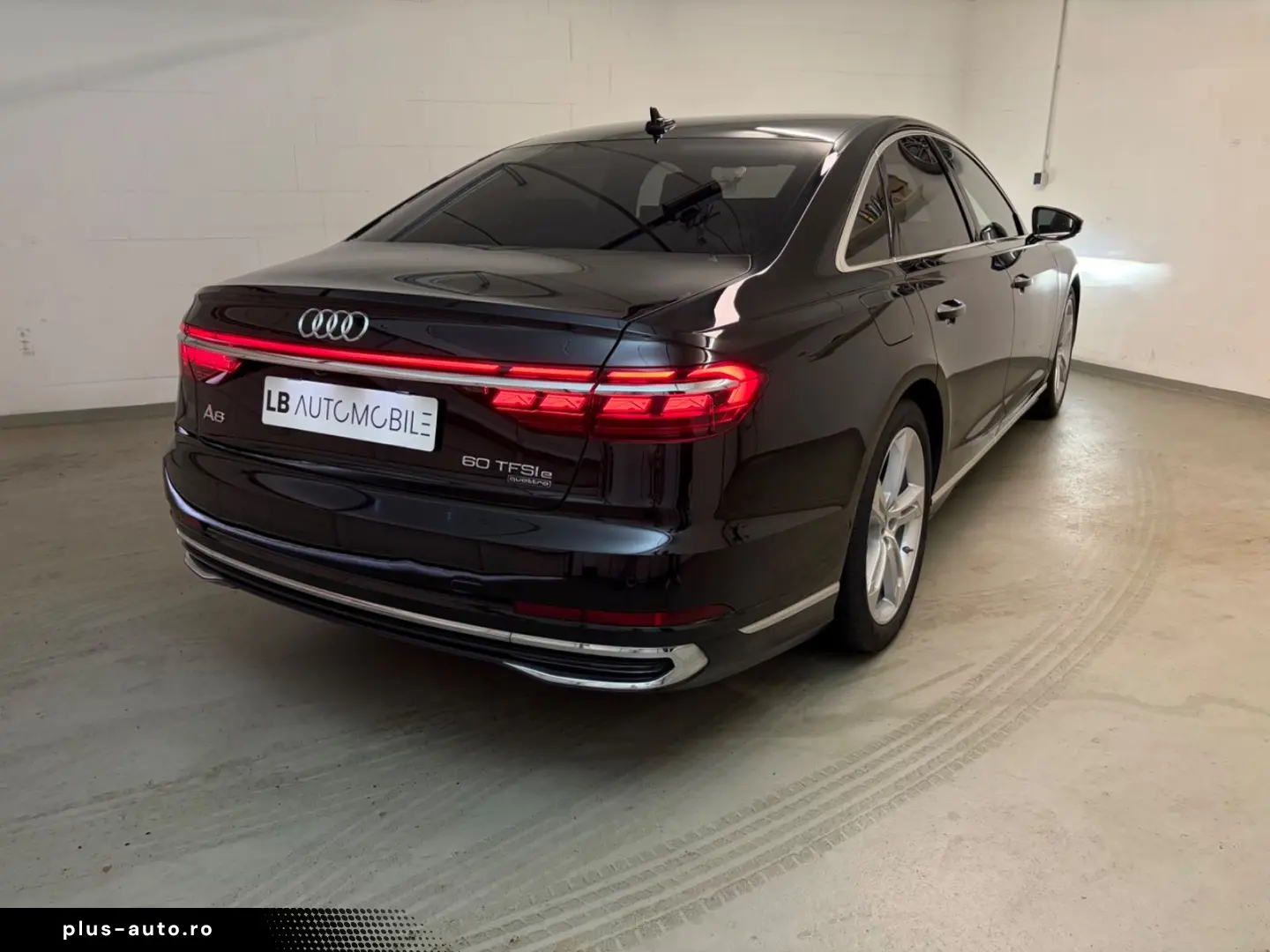 AUDI A8 60 TFSI e quattro  43 g km CO2