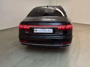 AUDI A8 60 TFSI e quattro  43 g km CO2