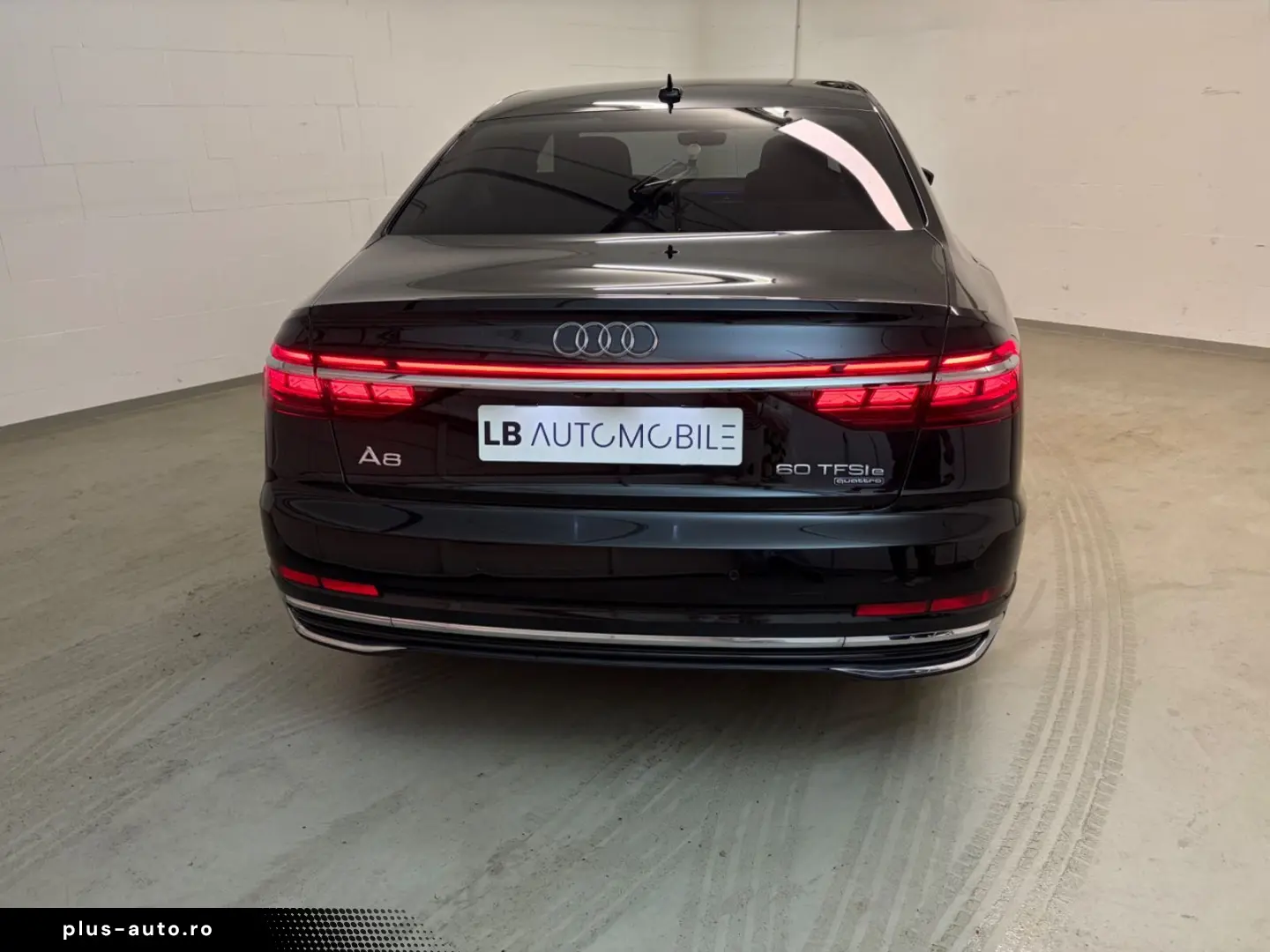 AUDI A8 60 TFSI e quattro  43 g km CO2