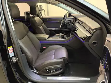 AUDI A8 60 TFSI e quattro  43 g km CO2