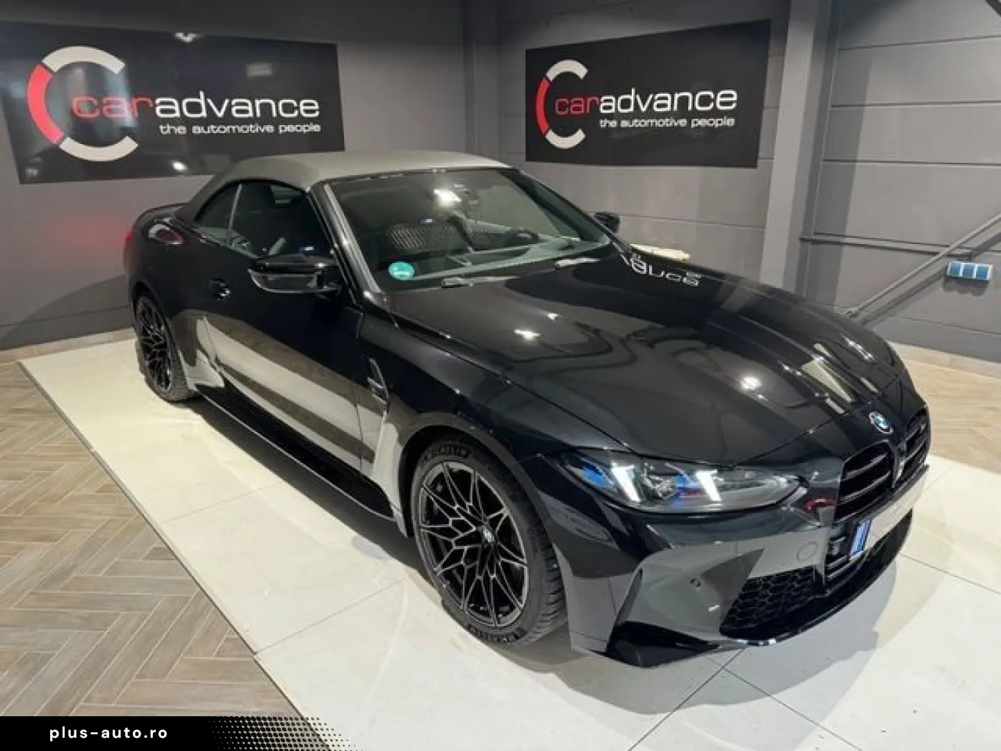 BMW M4 Cabrio Competition CARBON SITZE