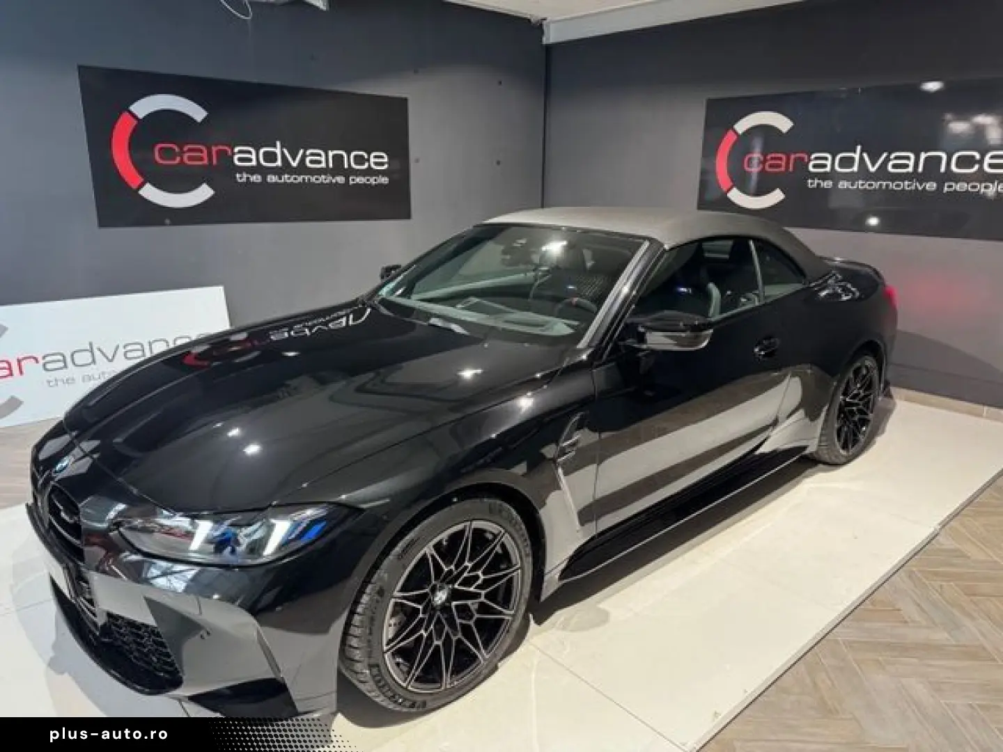 BMW M4 Cabrio Competition CARBON SITZE