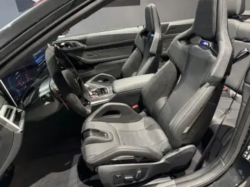 BMW M4 Cabrio Competition CARBON SITZE