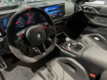 BMW M4 Cabrio Competition CARBON SITZE