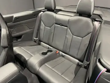 BMW M4 Cabrio Competition CARBON SITZE