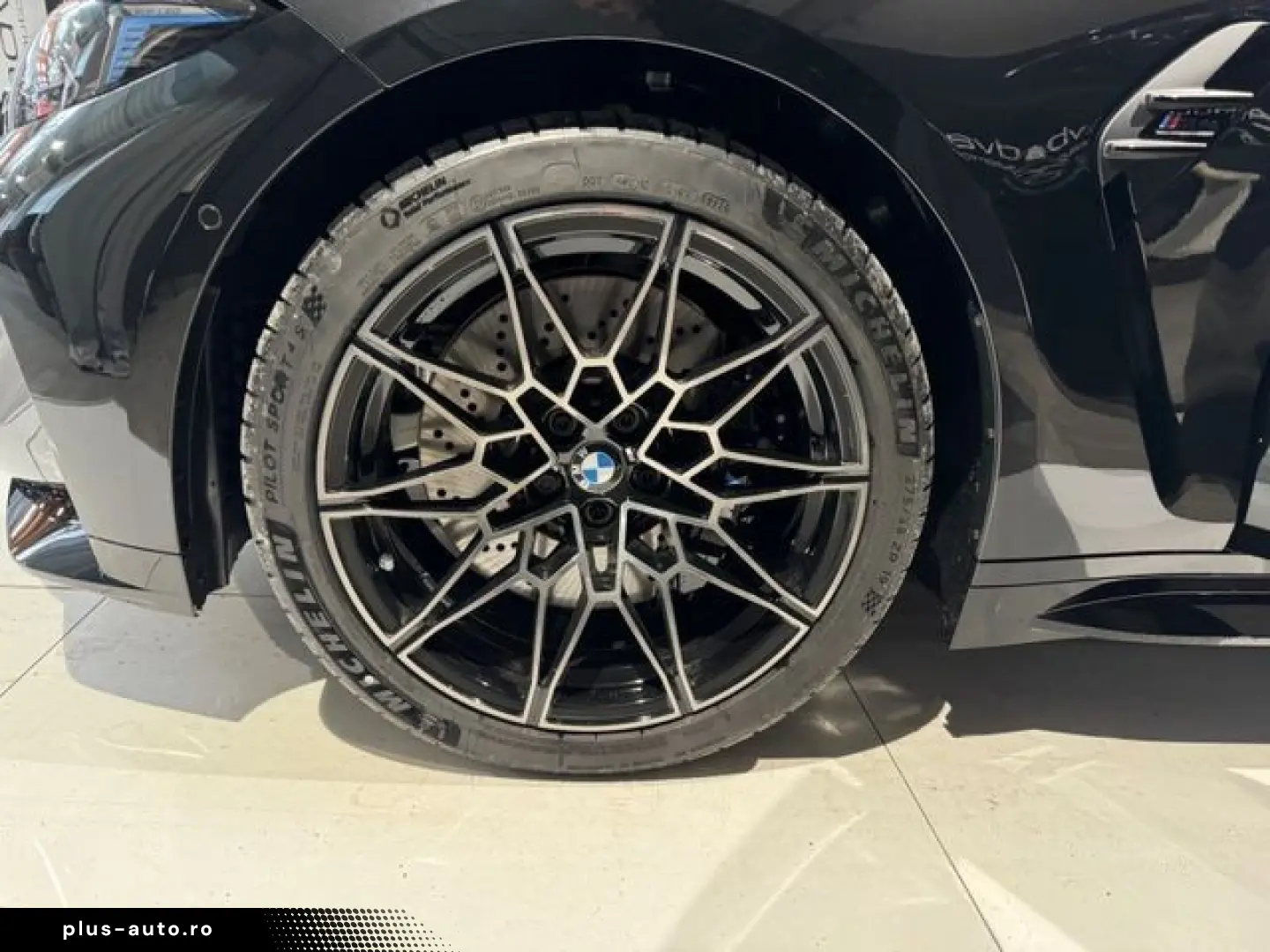 BMW M4 Cabrio Competition CARBON SITZE