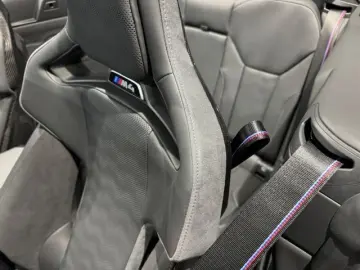 BMW M4 Cabrio Competition CARBON SITZE