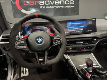 BMW M4 Cabrio Competition CARBON SITZE