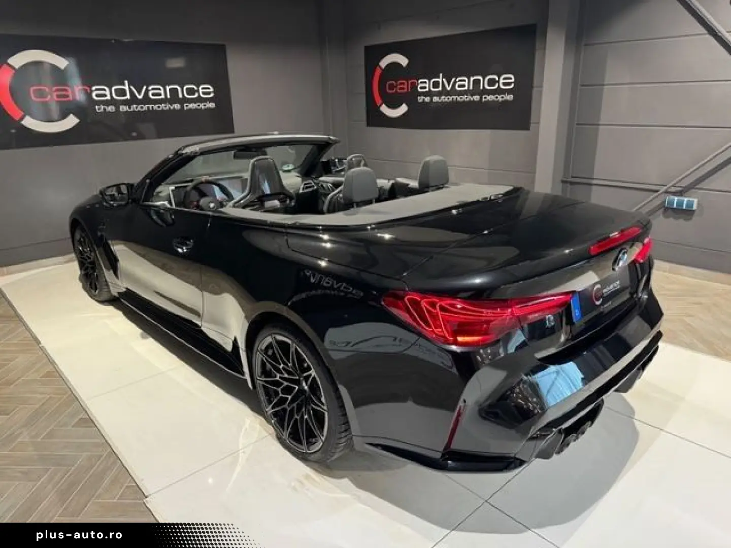 BMW M4 Cabrio Competition CARBON SITZE