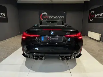 BMW M4 Cabrio Competition CARBON SITZE