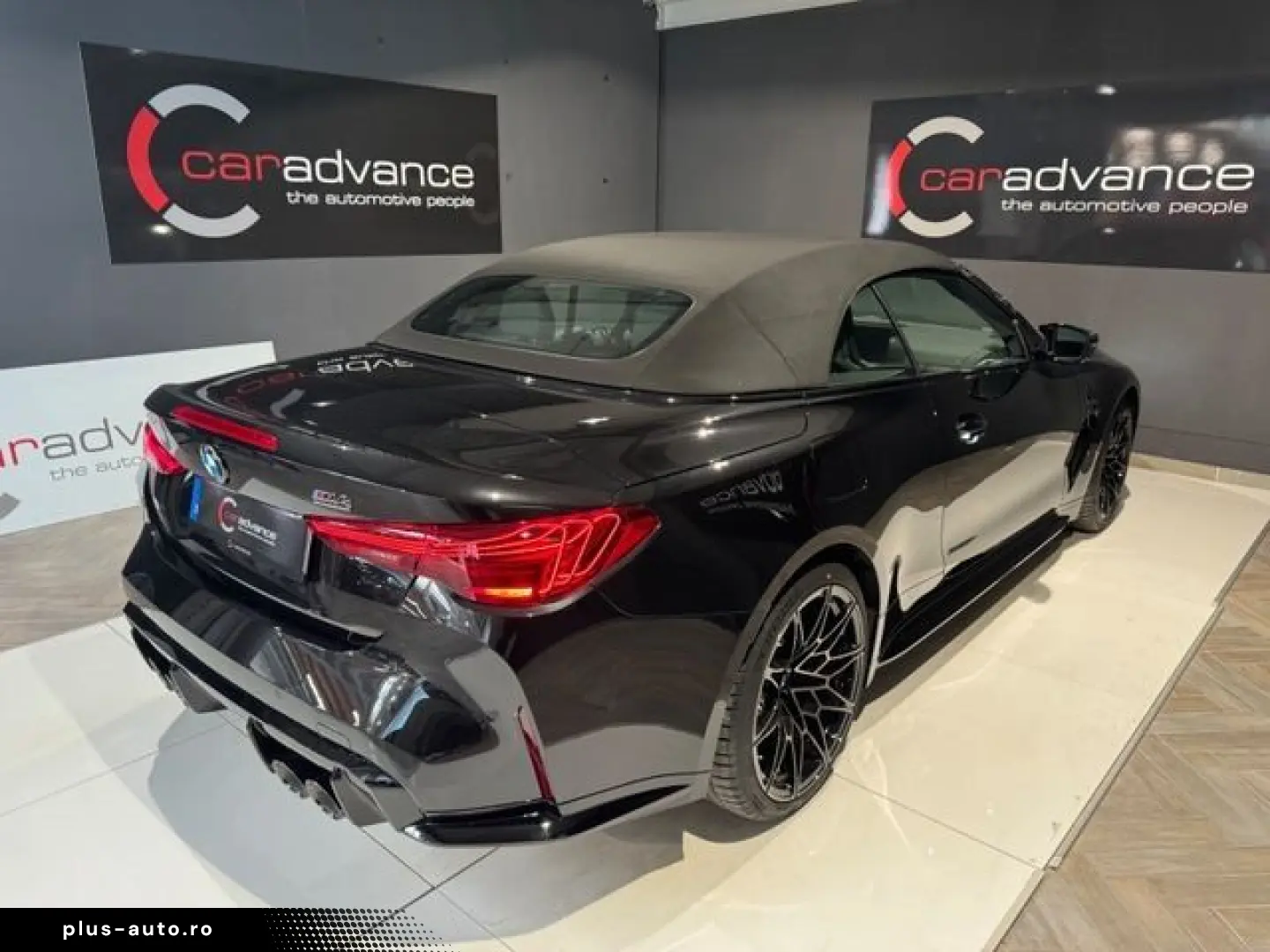 BMW M4 Cabrio Competition CARBON SITZE