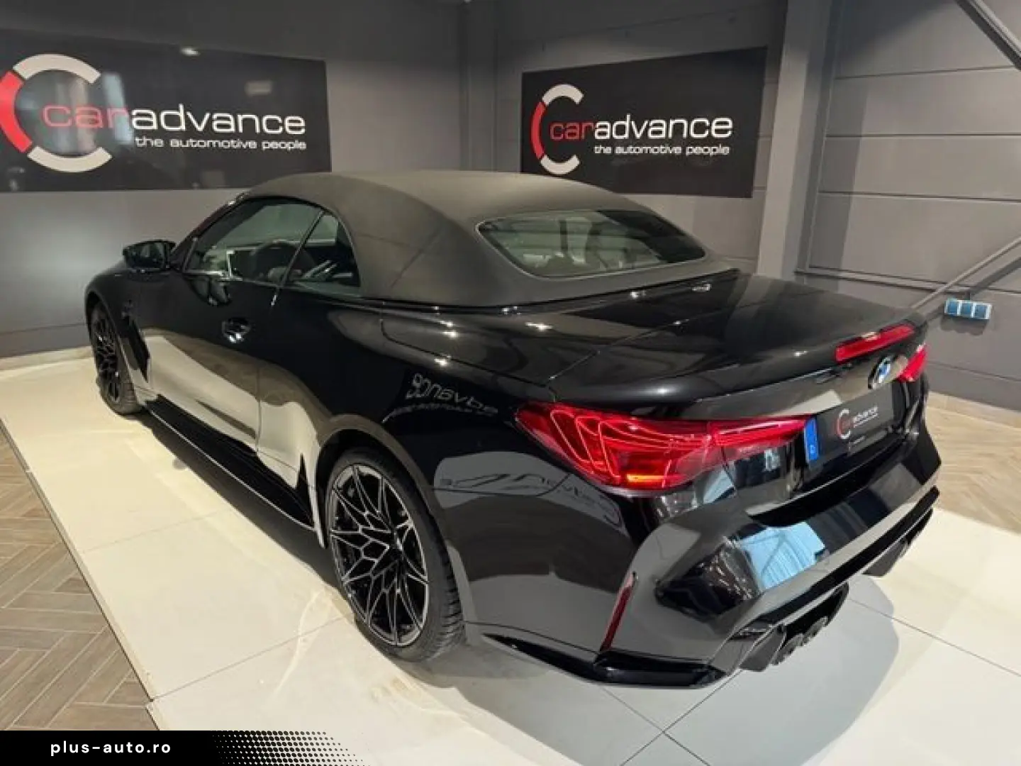 BMW M4 Cabrio Competition CARBON SITZE